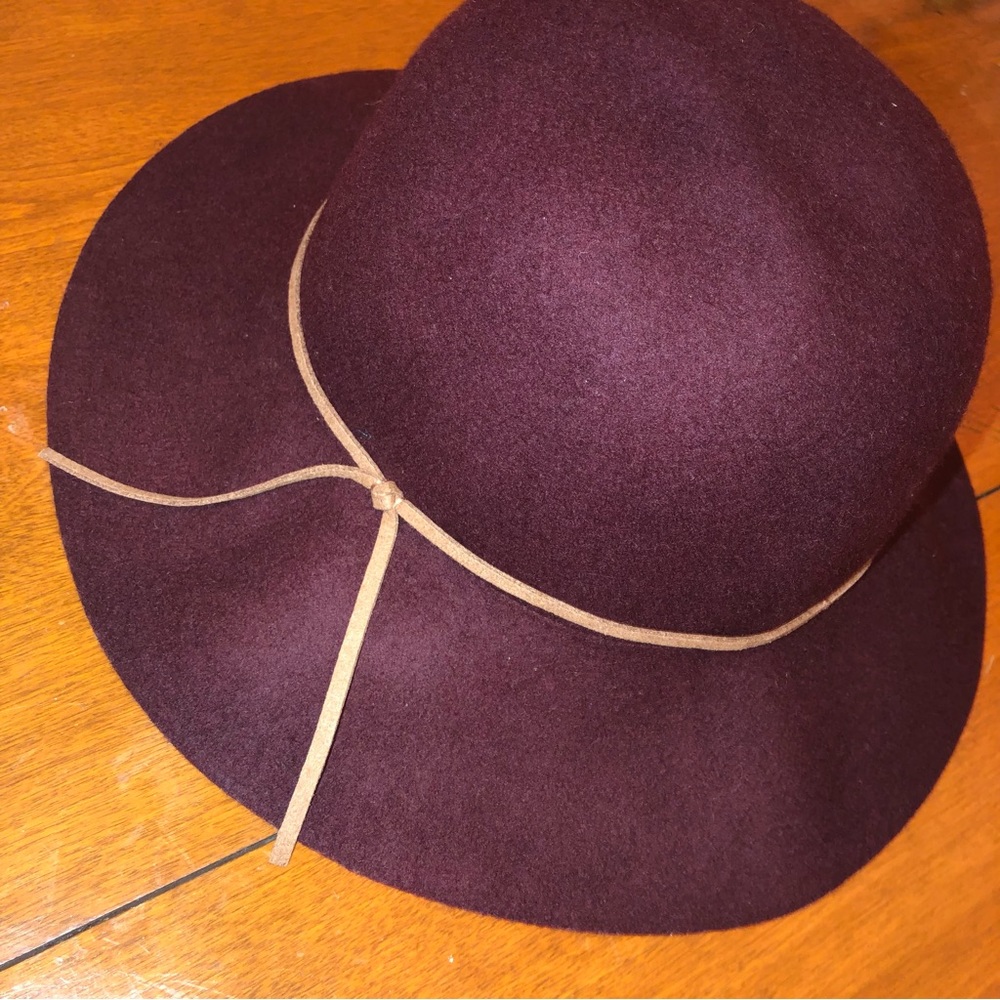 Maroon “Travel girl” Hat